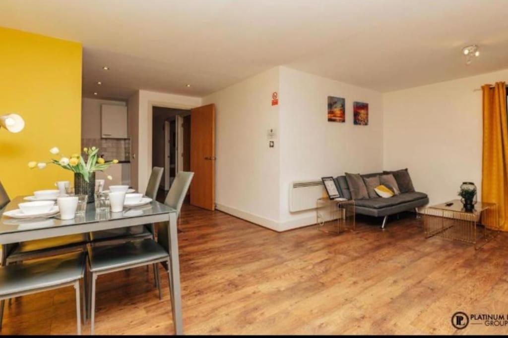 Sl Luxury 2 Bed Broad St Home 버밍엄 외부 사진