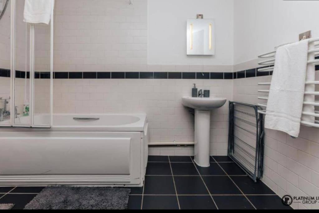 Sl Luxury 2 Bed Broad St Home 버밍엄 외부 사진